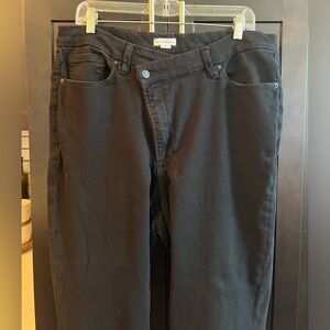 Size 18 Good American Crossover Black denim jeans